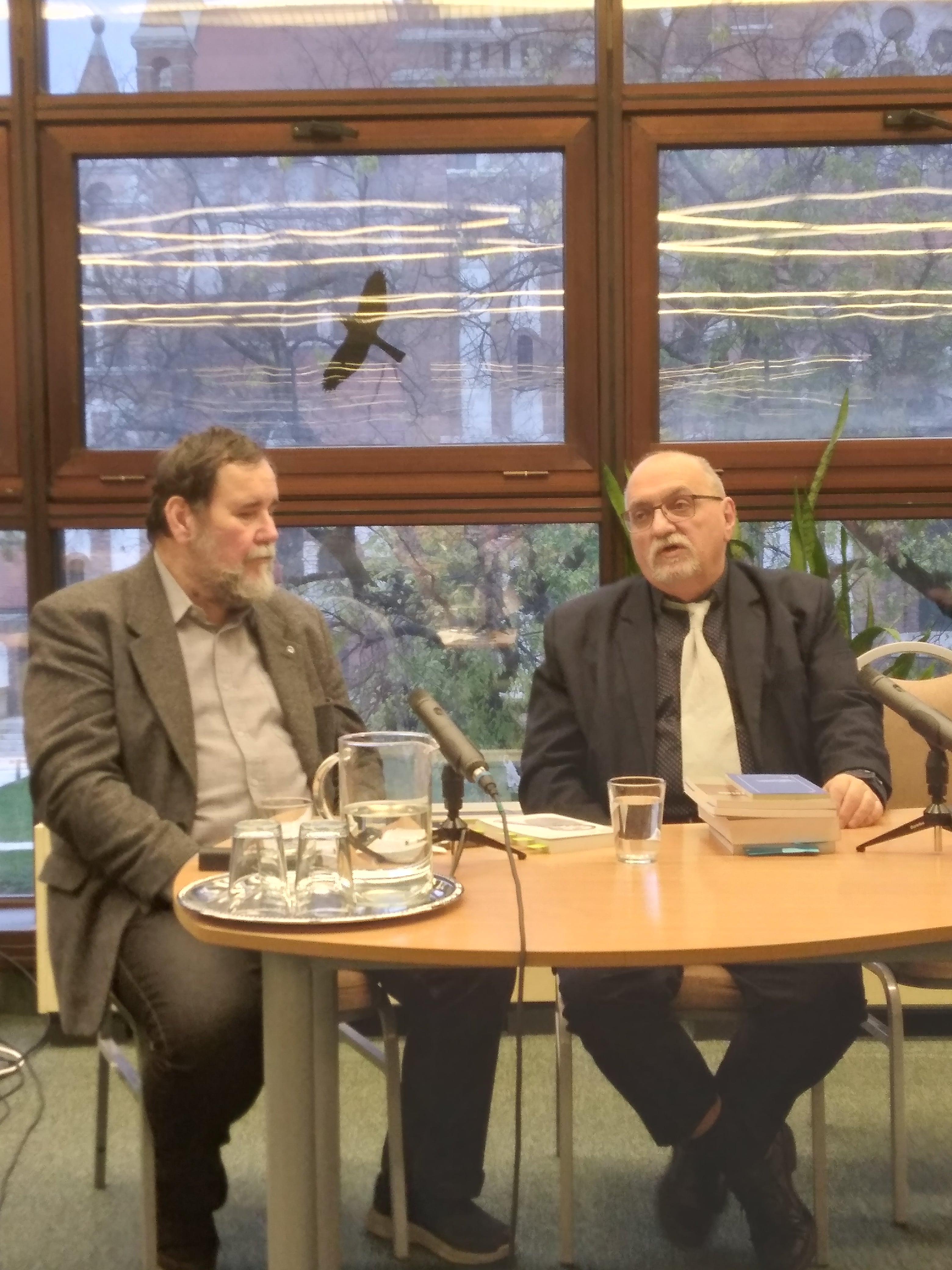 Messenger creation E63E6941 E664 44D6 8085 E1C29474DC5F